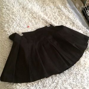 Black mini pleated skirt